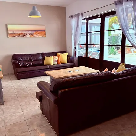 Vila Three Palms Villa, Playa Blanca (Lanzarote)