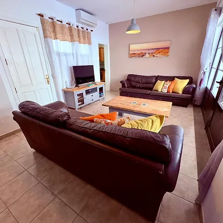 Three Palms Villa, Villa Playa Blanca (Lanzarote)